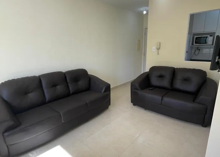 Apartamento Pratico A 850 Metros Da Praia Da Martim De Sa
