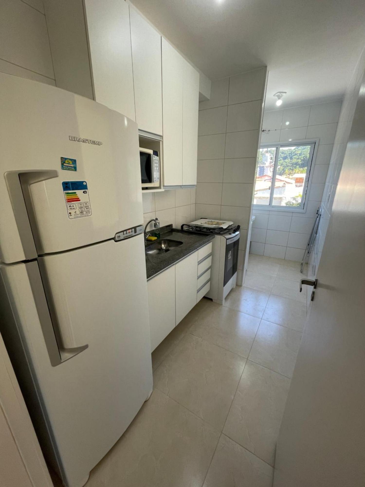 Pratico A 850 Metros Da Da Martim De Sa Apartment